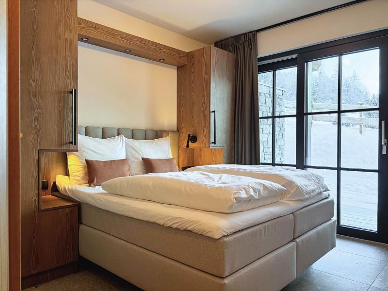 Second double bedroom with garden access